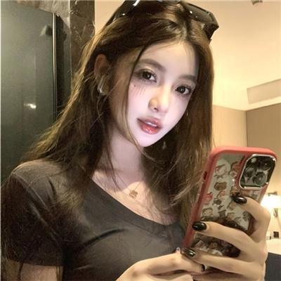 出水红莲